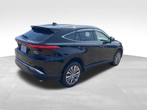 Used 2021 Toyota Venza XLE w/ Softex Package image 13