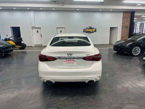 Used 2018 INFINITI Q50 Luxe w/ Essential Package (3.0T Luxe) image 8