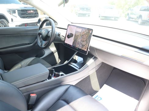 Used 2020 Tesla Model Y Long Range AWD/4WD image 20