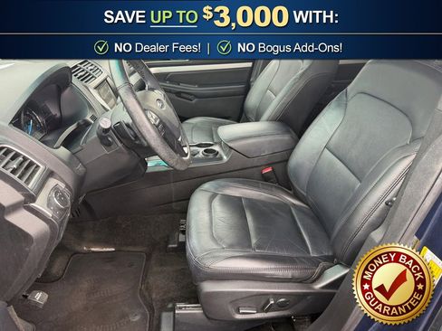 Used 2017 Ford Explorer XLT w/ Equipment Group 202A FWD image 14