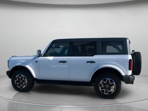 New 2026 Ford Bronco Outer Banks AWD/4WD image 18