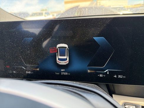 Certified 2024 BMW iX xDrive50 w/ Premium Package AWD/4WD image 5