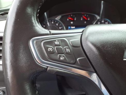 Used 2019 Chevrolet Equinox LT image 25