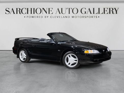 Used 1995 Ford Mustang GT RWD image 1