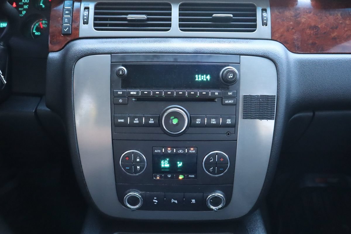 Used 2011 GMC Yukon SLT w/ SLT-2 Equipment Package AWD/4WD image 35