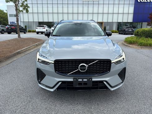 Certified 2024 Volvo XC60 B5 Plus w/ Protection Package Premier AWD/4WD image 6