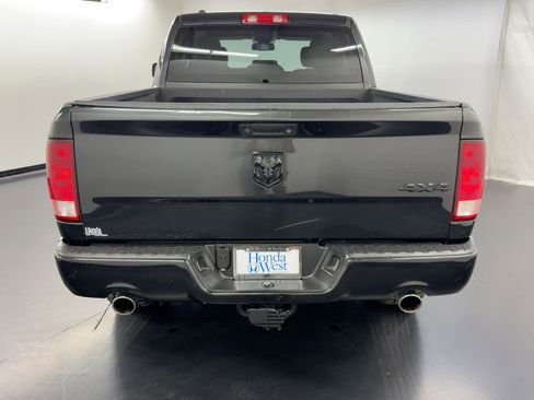 Used 2016 RAM 1500 Express w/ Black Ram 1500 Express Group image 10