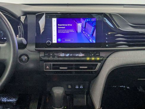 Used 2025 Toyota Camry LE w/ Convenience Package FWD image 37