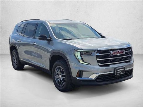 Used 2025 GMC Acadia Elevation FWD image 3