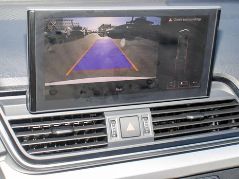 Used 2025 Audi Q5 2.0T Premium image 34