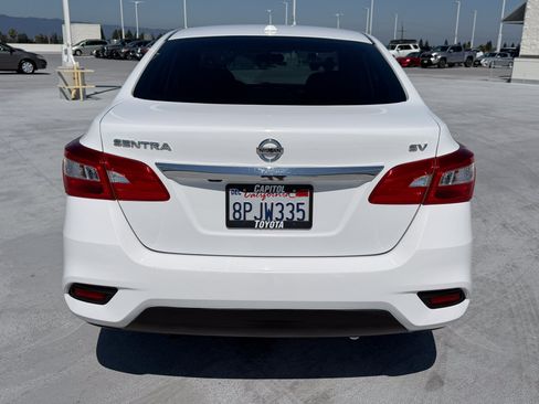 Used 2019 Nissan Sentra SV FWD image 4