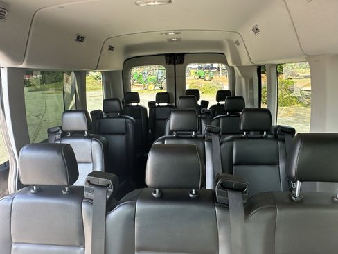 Used 2024 Ford Transit 350 XL RWD image 18