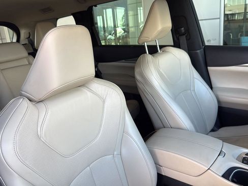 Used 2023 INFINITI QX60 Luxe w/ Cargo Package image 40