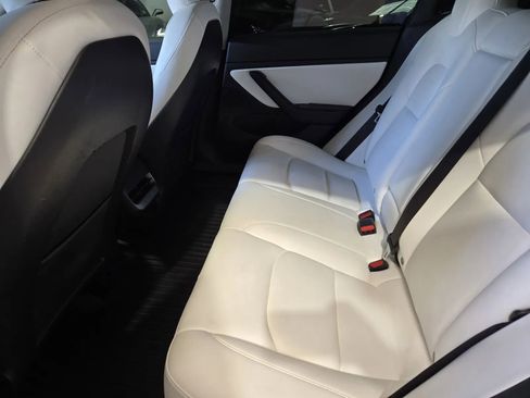 Used 2021 Tesla Model 3 Standard Range Plus RWD image 12