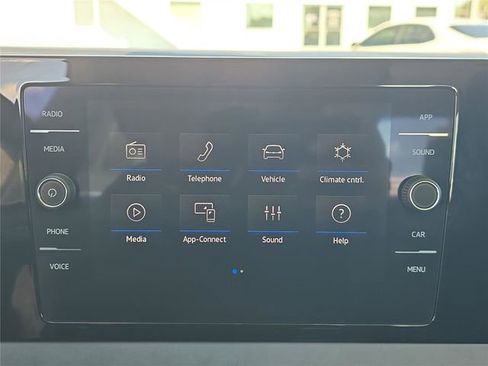 Used 2026 Volkswagen Jetta SE w/ Black Wheel Package FWD image 18