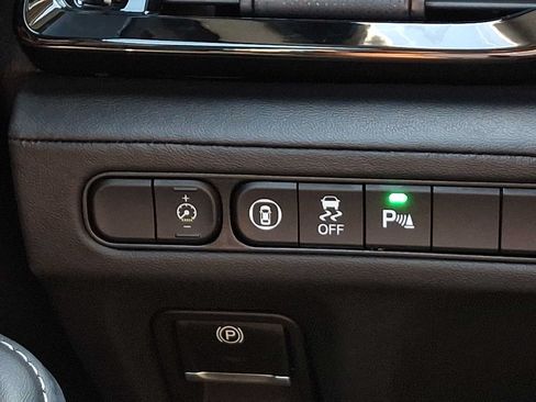 Certified 2025 Acura MDX SH-AWD w/ Technology Package image 25