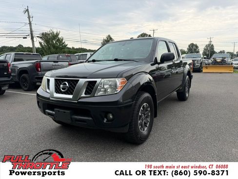 Used 2018 Nissan Frontier PRO-4X AWD/4WD image 4