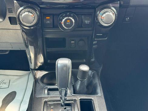 Used 2016 Toyota 4Runner Trail AWD/4WD image 17
