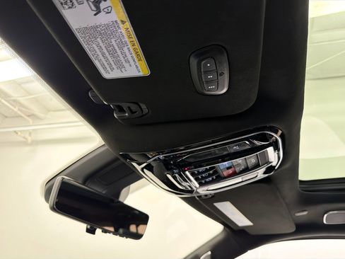 Used 2022 Jeep Grand Wagoneer Series II AWD/4WD image 34