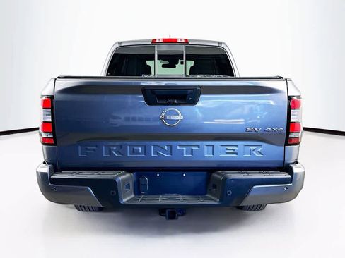 Used 2022 Nissan Frontier SV image 5