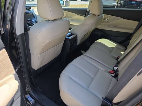 Used 2024 Nissan Murano SV FWD image 31