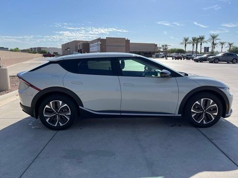 Used 2024 Kia EV6 Light RWD image 8