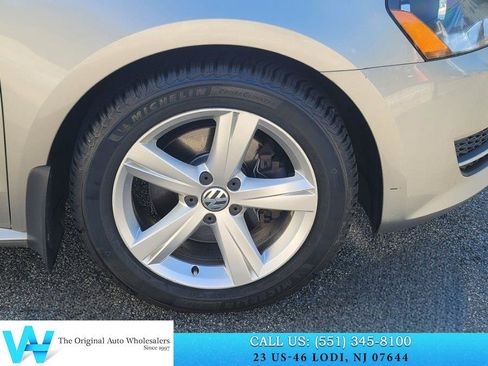 Used 2013 Volkswagen Passat 2.5 SE FWD image 8