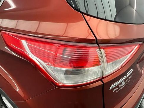 Used 2015 Ford Escape SE w/ Equipment Group 201A FWD image 10