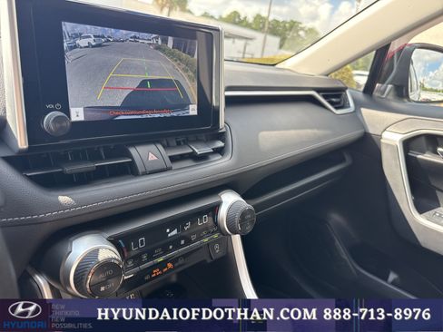 Used 2023 Toyota RAV4 XLE w/ Convenience Package FWD image 9