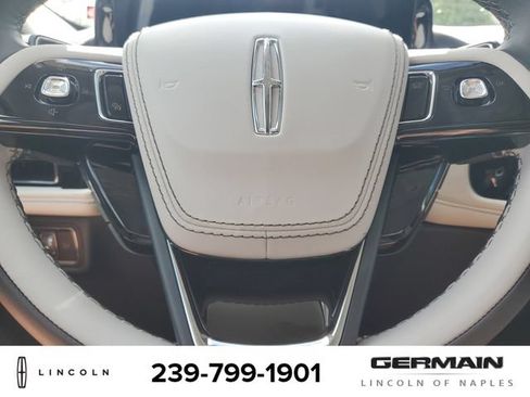 New 2025 Lincoln Aviator 2WD w/ Equipment Group 101A image 23