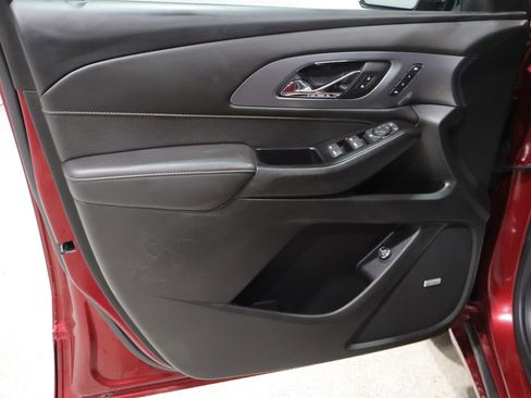 Used 2020 Chevrolet Traverse Premier image 13