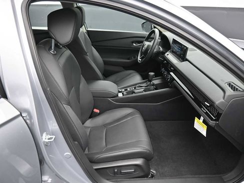 Used 2025 Honda Accord EX-L image 24