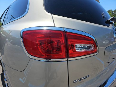 Used 2015 Buick Enclave Premium w/ Experience Buick Package FWD image 36