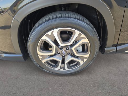Used 2023 Subaru Ascent Limited w/ Technology Package AWD/4WD image 27