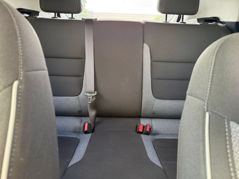 Used 2025 Chevrolet TrailBlazer LT FWD image 38