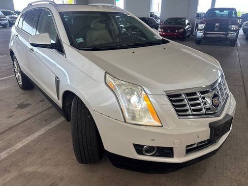 Used 2014 Cadillac SRX Performance FWD image 4