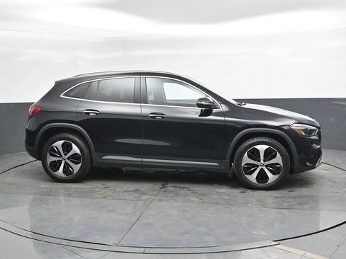 Used 2025 Mercedes-Benz GLA 250 4MATIC image 3