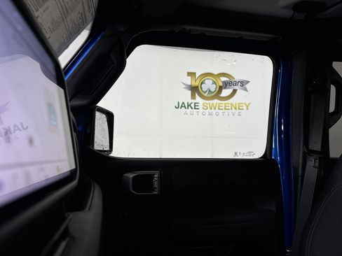 New 2026 Jeep Gladiator Sport image 28