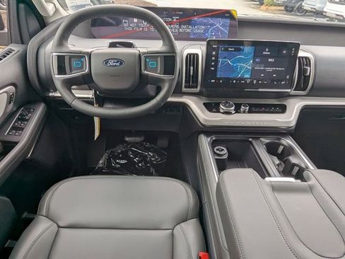 New 2026 Ford Expedition Active RWD image 16