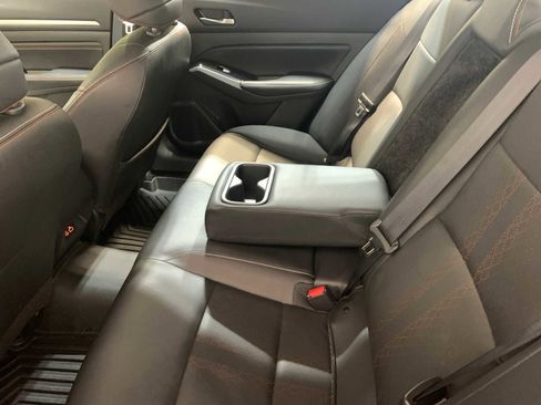 Used 2023 Nissan Altima 2.5 SR w/ SR Premium Package image 5