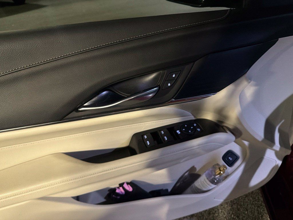 Used 2023 Cadillac CT4 Luxury RWD image 6