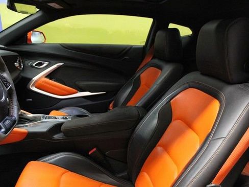 Used 2018 Chevrolet Camaro LT w/ Hot Wheels Edition RWD image 18