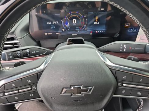 Used 2026 Chevrolet Traverse Z71 w/ Enhanced Driving Package AWD/4WD image 23