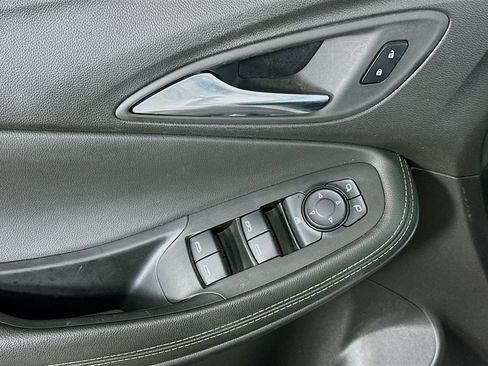 Used 2024 Buick Encore GX Preferred FWD image 15