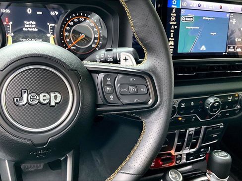 Certified 2024 Jeep Wrangler Unlimited Rubicon 392 AWD/4WD image 33