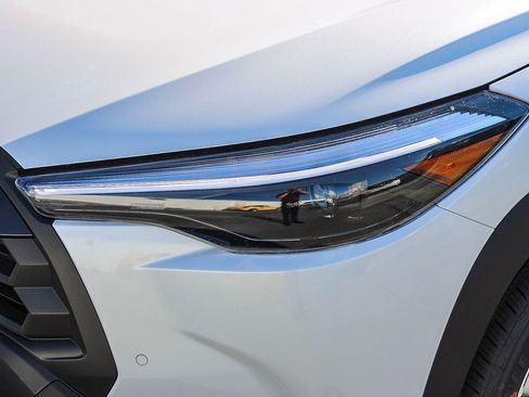 New 2026 Toyota Corolla Cross XLE FWD image 5