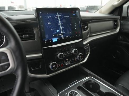 Certified 2023 Ford Expedition XLT image 27