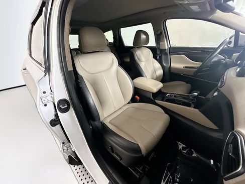 Used 2019 Hyundai Santa Fe Limited image 28