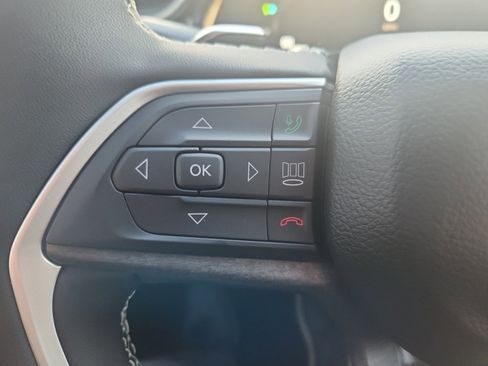 New 2022 Jeep Grand Cherokee Limited 4xe image 18