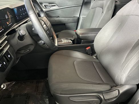 Used 2026 Kia Sportage LX FWD image 21
